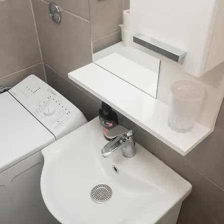 Ali-pasha Luxury Apartment, Free Parking Garage Apartamento