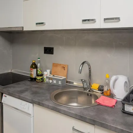 Ali-pasha Luxury Apartment, Free Parking Garage Apartamento *